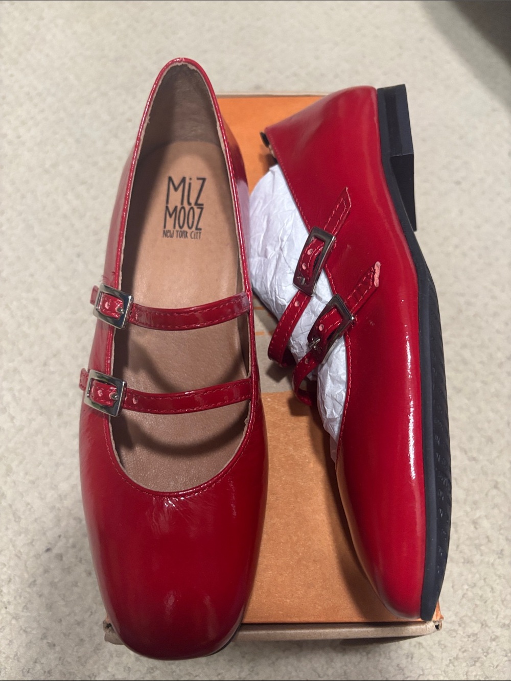 New Miz Mooz Red Patent Double-Strap Mary Jane Flats - Picture 2 of 4